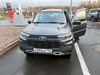 2021 Lada (ВАЗ) Niva Travel I, серый, 1099000 рублей, вид 3