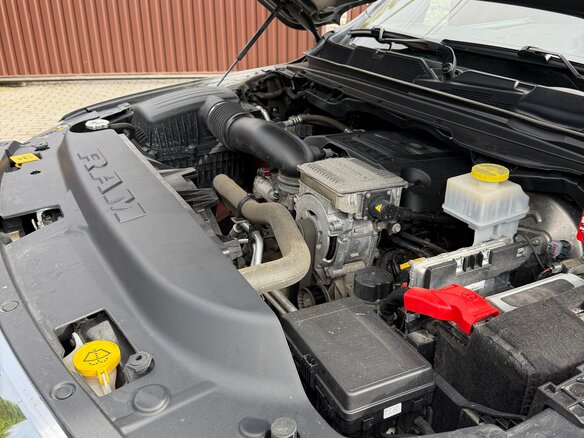 2021 Ram 1500 Crew Cab eTorque V, серый, 7500000 рублей - вид 14