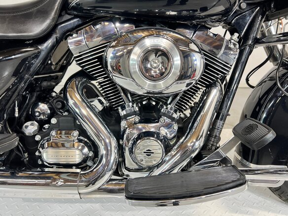 2011 Harley-Davidson Road King, чёрный, 710000 рублей - вид 18