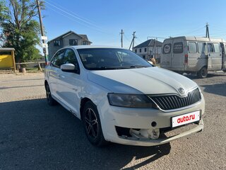 2018 Skoda Rapid I Рестайлинг, белый, 700000 рублей, вид 4