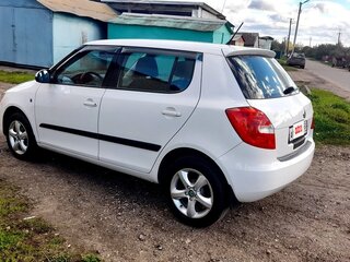 2012 Skoda Fabia II Рестайлинг, белый, 720000 рублей, вид 5