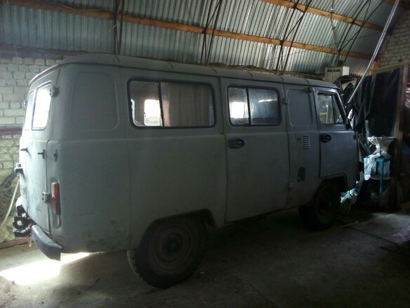 1999 УАЗ 3741, серый, 220000 рублей