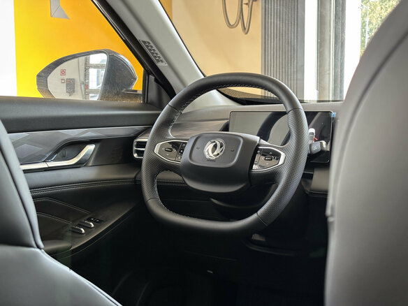 2025 Dongfeng Mage, чёрный - вид 11