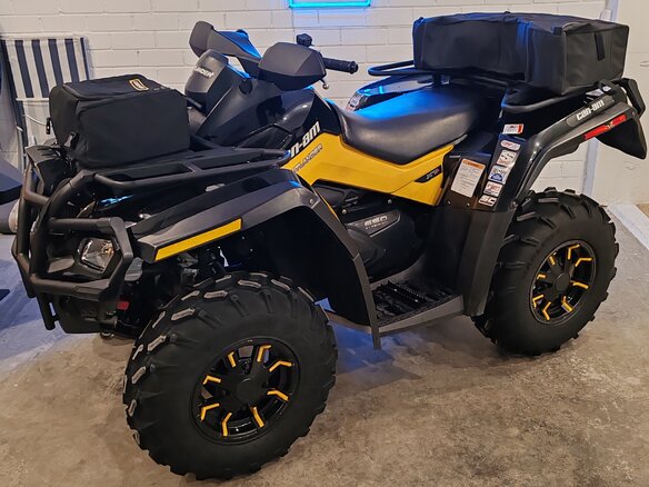 2010 BRP Can-Am Outlander 650, чёрный, 985000 рублей - вид 9