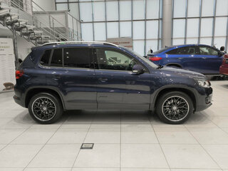 2016 Volkswagen Tiguan I Рестайлинг, синий, 1749000 рублей, вид 4