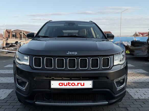 2018 Jeep Compass II, серый, 1750000 рублей - вид 1
