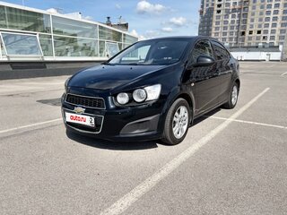 2014 Chevrolet Aveo II, чёрный, 525000 рублей, вид 1