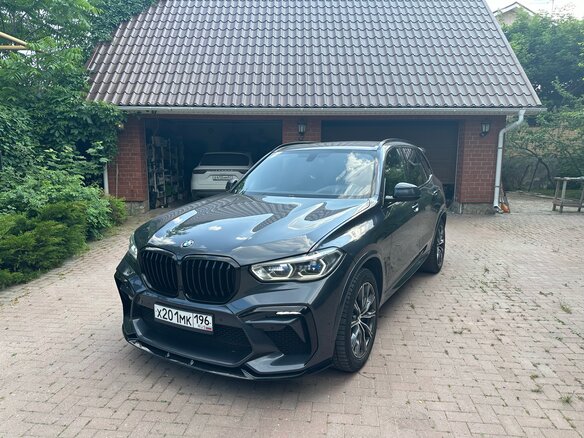 2021 BMW X5 40i IV (G05/G18), серый, 6800000 рублей - вид 5