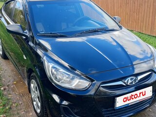 2013 Hyundai Solaris I, чёрный, 850000 рублей, вид 4