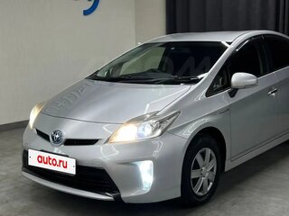 2013 Toyota Prius III Рестайлинг (XW30), серый, 50000 рублей, вид 1