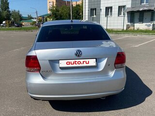 2010 Volkswagen Polo V, серебристый, 600000 рублей, вид 3