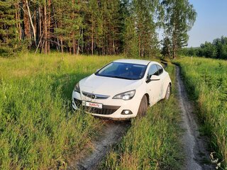2014 Opel Astra GTC J Рестайлинг, белый, 950000 рублей, вид 2