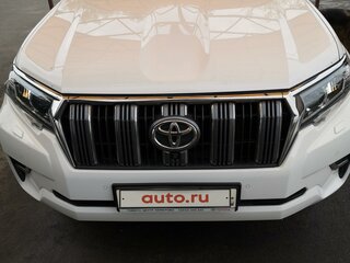 2019 Toyota Land Cruiser Prado 150 Series Рестайлинг 2, белый, 8090000 рублей, вид 1