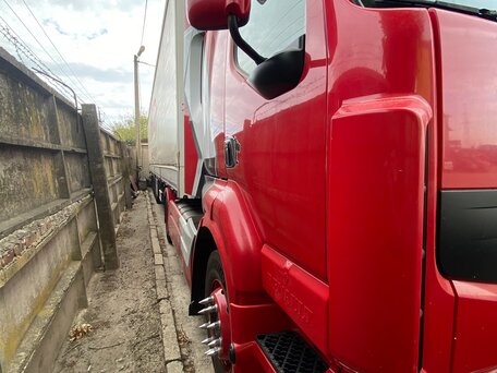 2012 Renault Premium, красный, 3600000 рублей, вид 4