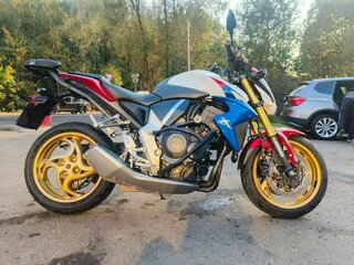2012 Honda CB 1000R, красный, 750000 рублей, вид 1