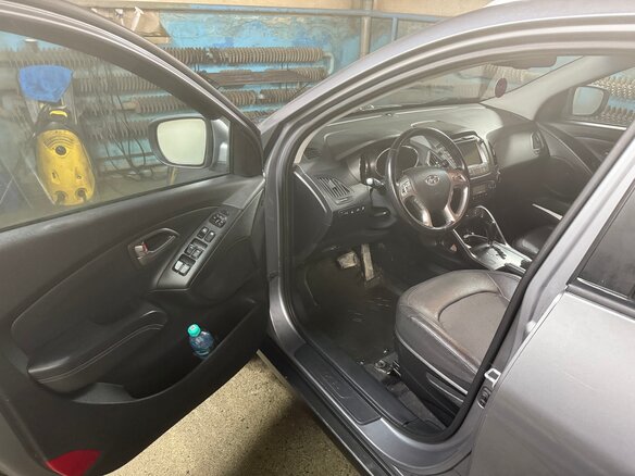 2013 Hyundai ix35 I Рестайлинг, серый, 1470000 рублей - вид 10