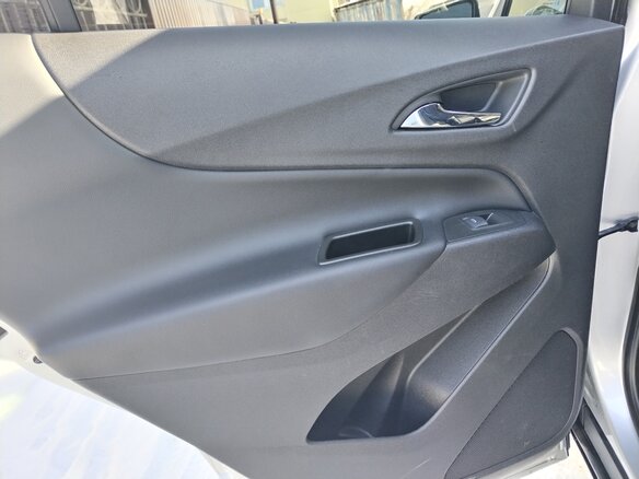 2018 Chevrolet Equinox III, серый, 2550000 рублей - вид 18