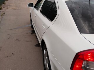 2013 Skoda Octavia II (A5) Рестайлинг, белый, 1000000 рублей, вид 3