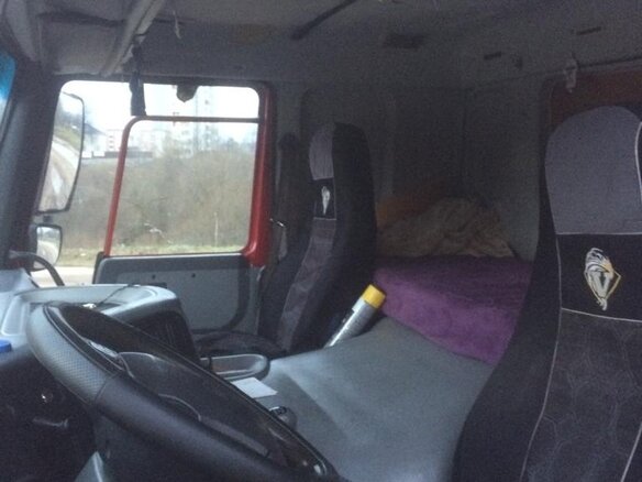 2006 Sinotruk Howo Прочие Кабины, красный, 740000 рублей - вид 8