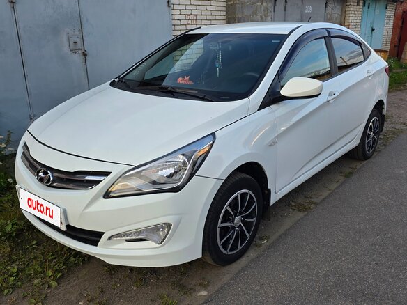 2016 Hyundai Solaris I Рестайлинг, белый, 750000 рублей