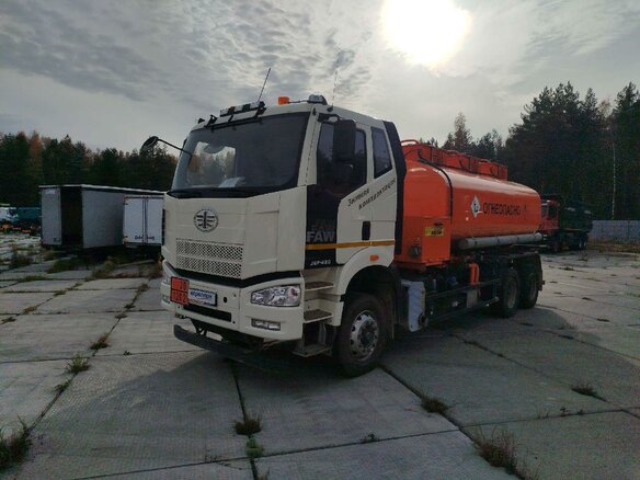 2024 FAW J6 CA3250, белый, 10148000 рублей