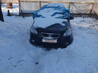 2009 Kia Rio II Рестайлинг, чёрный, 650000 рублей, вид 1
