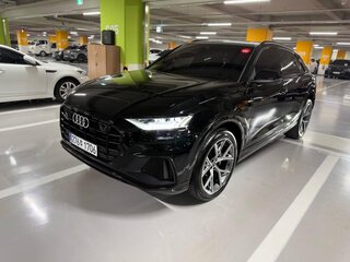 2023 Audi Q8 50 TDI I (4M), чёрный, 9700000 рублей, вид 3