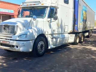 2004 Freightliner Columbia, белый, 1600000 рублей, вид 2