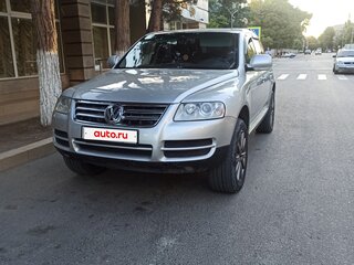 2005 Volkswagen Touareg I, серебристый, 1050000 рублей, вид 4