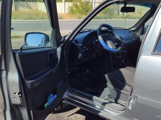 2017 Chevrolet Niva I Рестайлинг, серый, 570000 рублей, вид 5