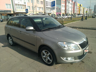 2011 Skoda Fabia II Рестайлинг, серый, 770000 рублей, вид 3