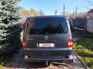 2004 Volkswagen Multivan T5, серый, 1560000 рублей, вид 4