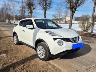 2014 Nissan Juke I Рестайлинг, белый, 850000 рублей, вид 1