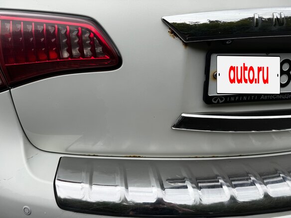 2012 Infiniti QX56 II, белый, 2490000 рублей - вид 15