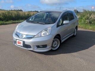 2011 Honda Fit Shuttle I, серебристый, 849000 рублей, вид 1