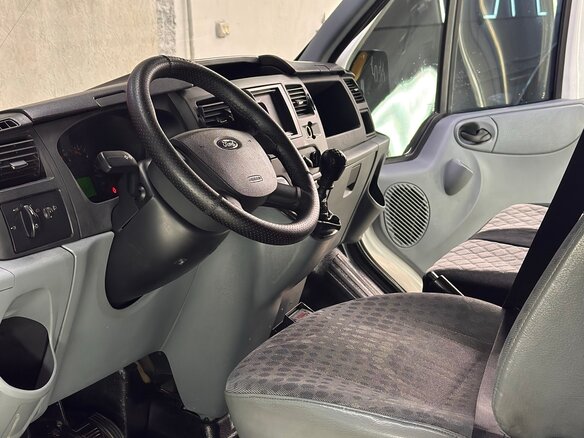2011 Ford Transit, белый, 1600000 рублей - вид 6