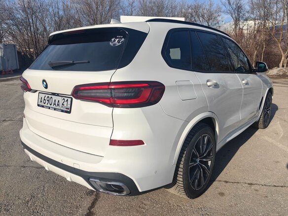 2019 BMW X5 30d IV (G05/G18), белый, 6600000 рублей - вид 6