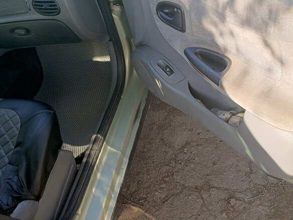 2001 Renault Megane I Рестайлинг, зелёный, 300000 рублей - вид 10