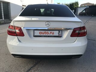 2011 Mercedes-Benz E-Класс 200 7G-Tronic IV (W212, S212, C207), белый, 1800000 рублей, вид 3
