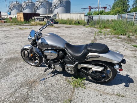 2009 Yamaha XV 1700 Warrior, серебристый, 890000 рублей, вид 2