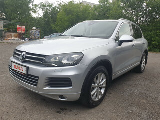2013 Volkswagen Touareg II, серебристый, 1850000 рублей, вид 2