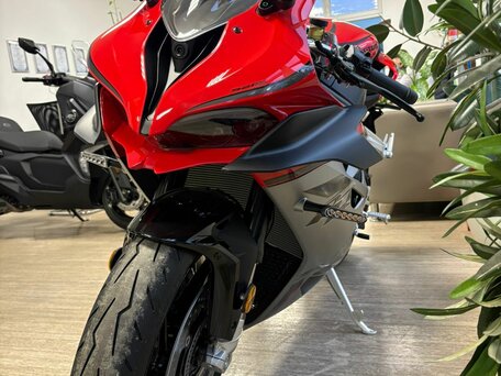 2025 QJMotor SRK 921 RR, красный, 1090000 рублей, вид 2
