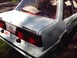 1985 Toyota Corolla V (E80), белый, 154000 рублей, вид 3