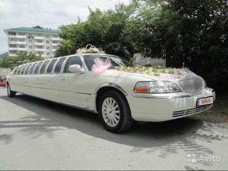 2003 Lincoln Town Car III, белый, 950000 рублей, вид 3