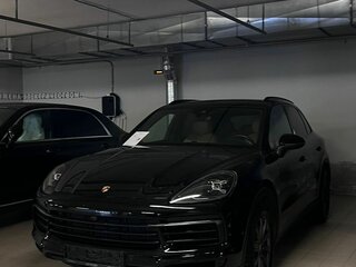 2020 Porsche Cayenne III, чёрный, 7400000 рублей, вид 4