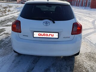 2009 Toyota Auris I, белый, 600000 рублей, вид 2