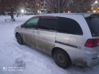 2001 Nissan Liberty, серебристый, 250000 рублей, вид 3