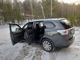 2014 Mitsubishi Outlander III, серый, 2200000 рублей, вид 5