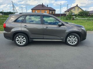 2017 Kia Sorento II Рестайлинг, белый, 2300000 рублей, вид 4