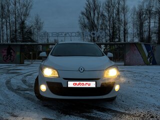2012 Renault Megane III Рестайлинг, белый, 530000 рублей, вид 2